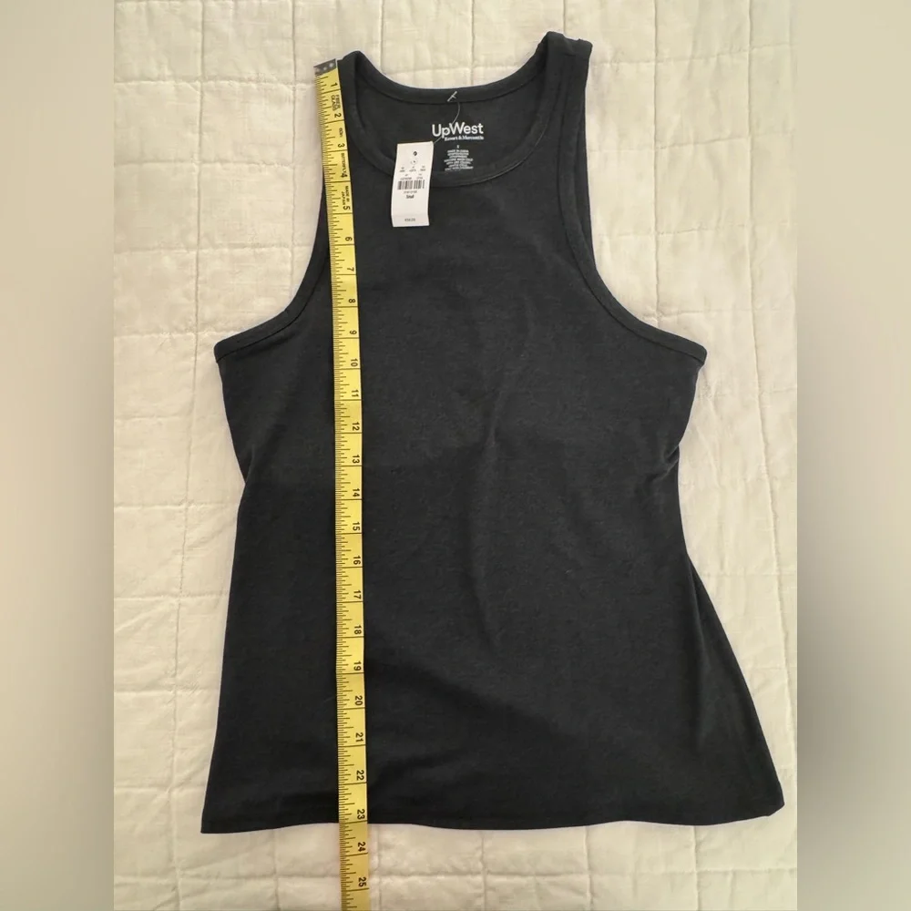 UpWest Go To Tank Size Small - Picture 2 of 7